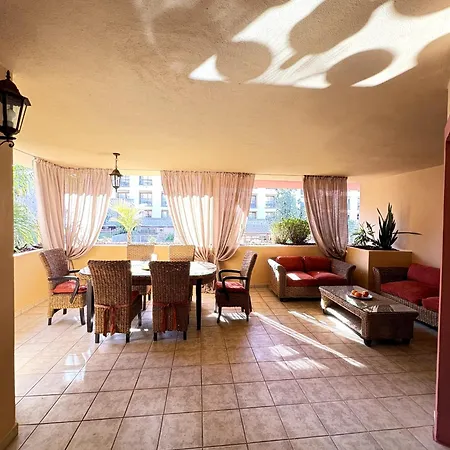 Duque Horizon Terrace * אדחה